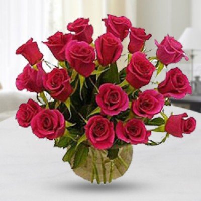Round Bunch of 20 red roses with gypsy and nice wrapping Fresh Start