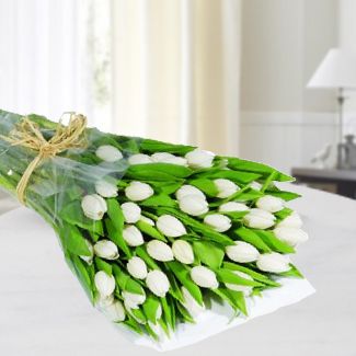 Bouquet of 20 White Tulips in nice wrapping Passionate White Tulips
